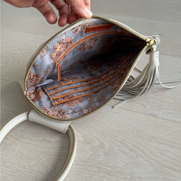 HOBO Cream Leather Wristlet Clutch - Picture 4 of 5